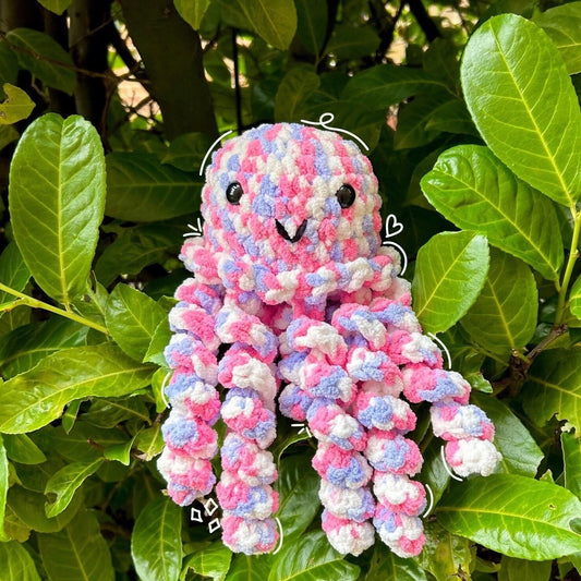 Crochet octopus! Handmade, super colourful and cute! Different colour variations to choose from.